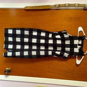 Size 4 black and white dress with slit